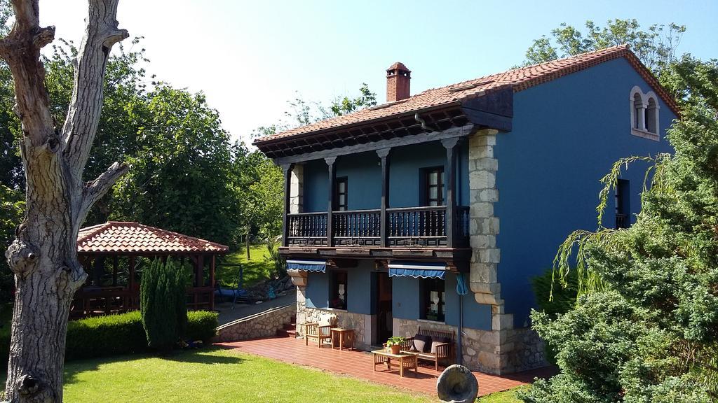 Villalen Cuerres Buitenkant foto