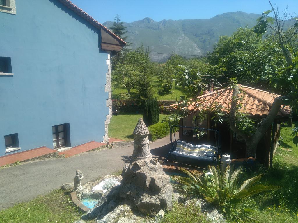 Villalen Cuerres Buitenkant foto